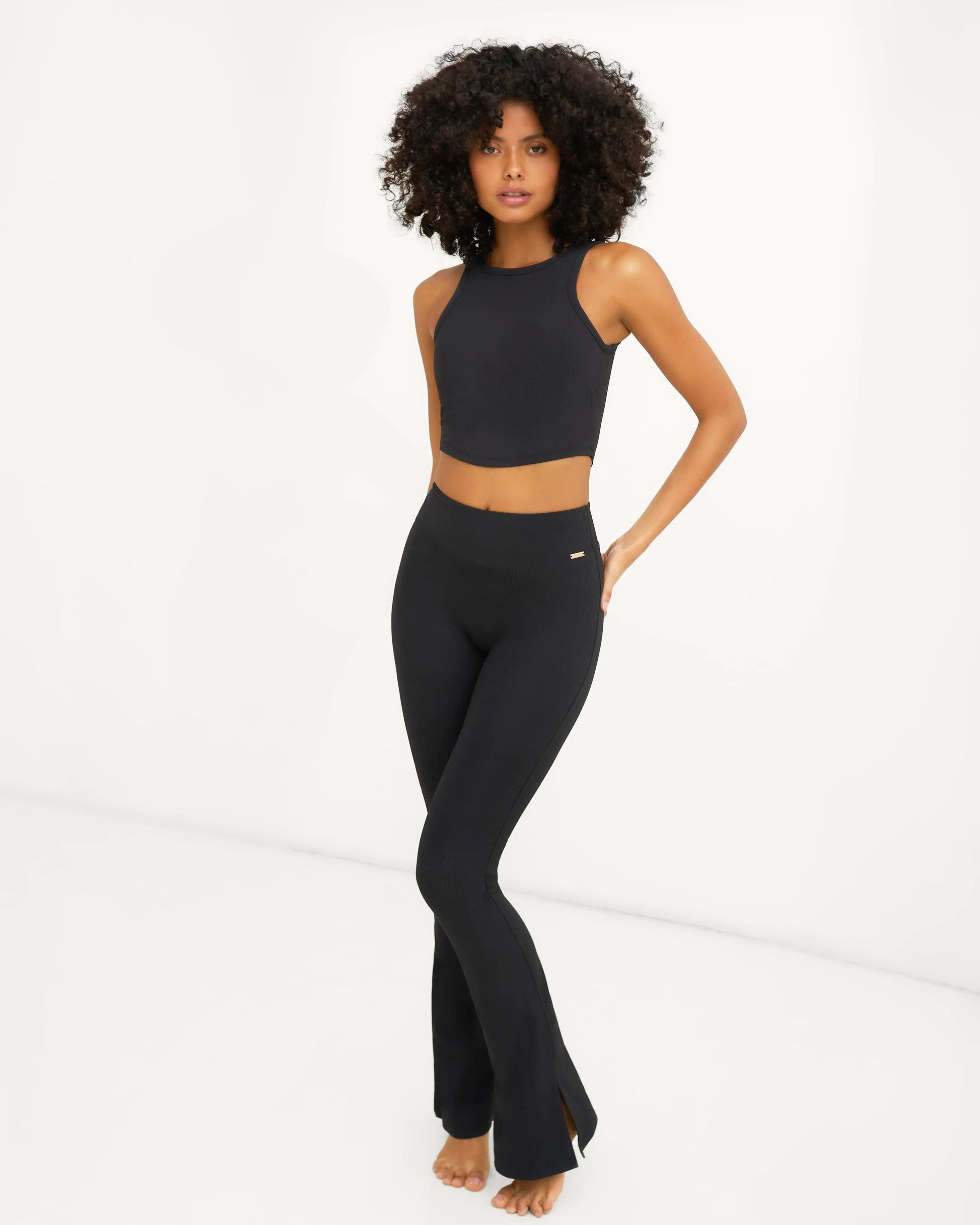 Cozma Flare Slit Leggings Ribbed - Black - Amadawear.ae