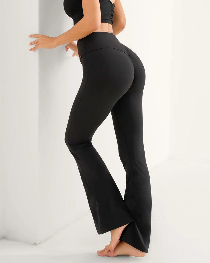 Lia Scrunched Flare Leggings - Black